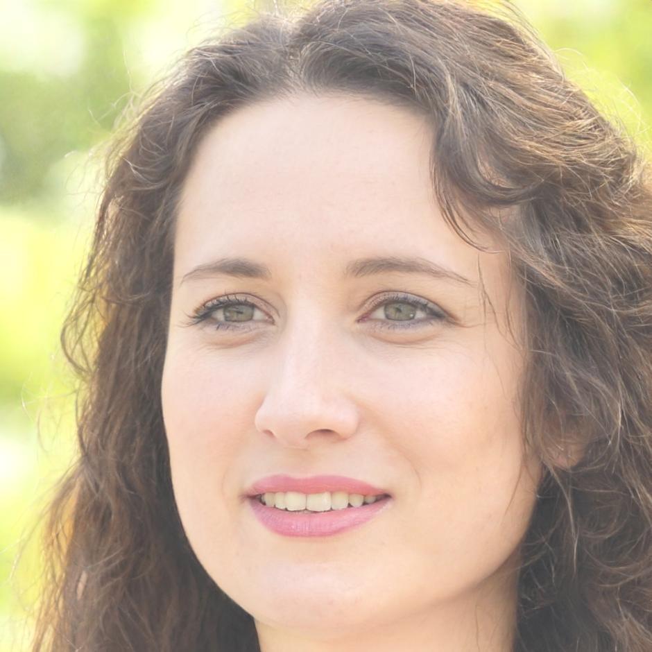 Instrutora especializada em educação financeira